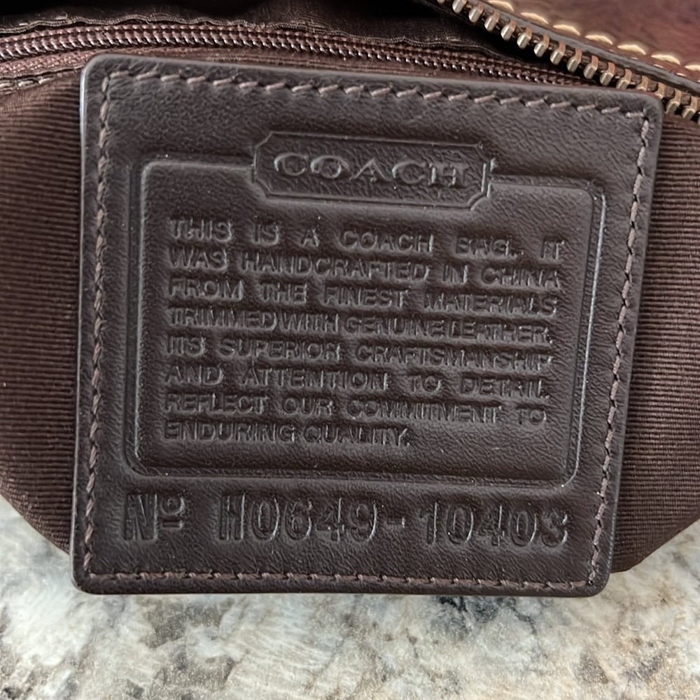 Coach Brown signature shoulder bag - Picture 10 of 16